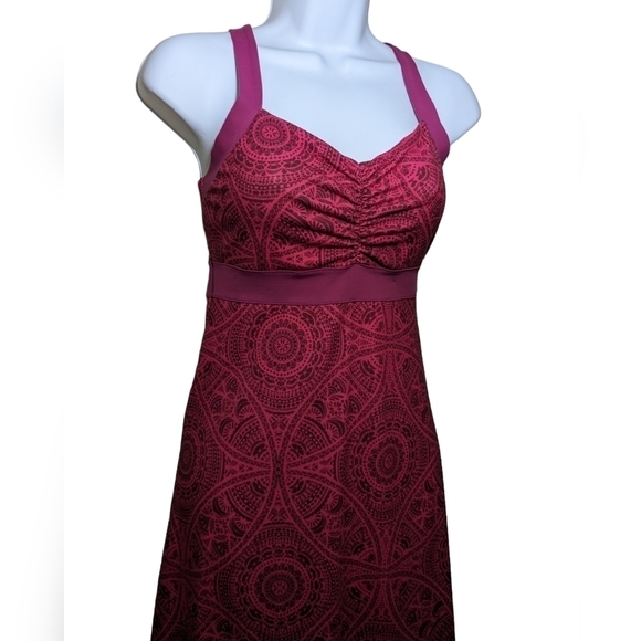 Prana Pink Maroon Mauve Purple Pattern Sporty Women's Small Dress Strap Short - Picture 3 of 11